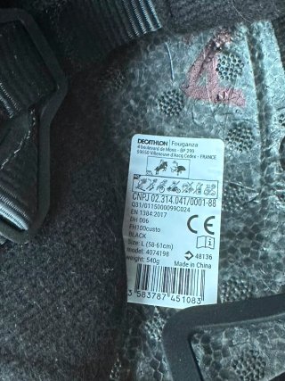 Casco de equitación Fouganza negro