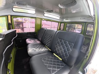 Land Rover Defender 1982
