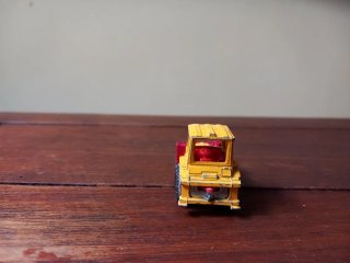 Corgi Juniors Escavadora Massey Ferguson
