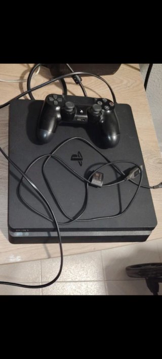 PS4 (PlayStation 4) Negra