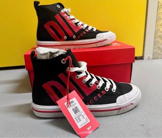 Zapatillas altas Diesel negras y rojas