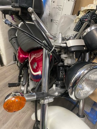 Suzuki Van Van 125cc Roja