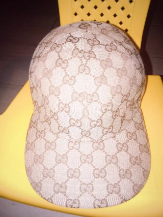 Gorra Gucci Beige GG