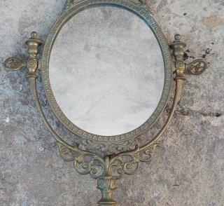 Espejo de tocador Luis XVI en bronce macizo dorado