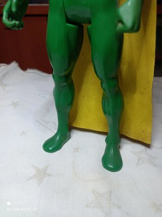 Figura Visión Hasbro Marvel Articulada