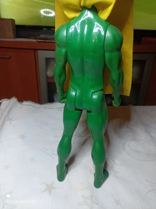 Figura Visión Hasbro Marvel Articulada