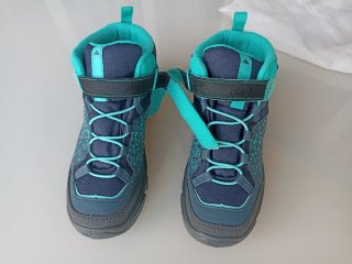 Zapatillas trekking niño Quechua impermeables