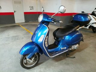 Vespa 200 GT Azul 2004