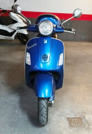 Vespa 200 GT Azul 2004