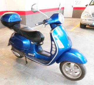 Vespa 200 GT Azul 2004