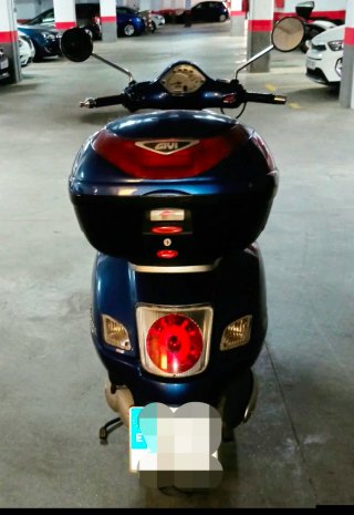 Vespa 200 GT Azul 2004