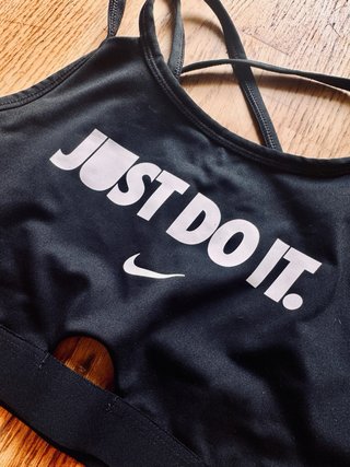 Sujetador deportivo Nike Dri-Fit Talla M