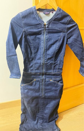 Vestido vaquero con cremallera