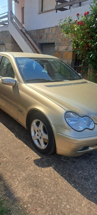Mercedes-Benz Clase C 2003