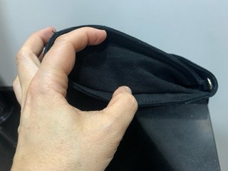 Bolso fiesta Unisa piel gris detalle metálico