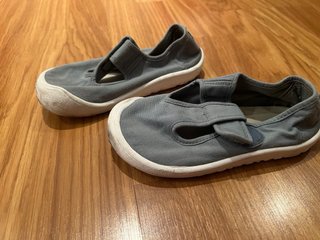 Zapatillas Victoria Talla 28
