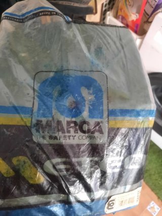 Trajes de agua y botas de seguridad MARCA