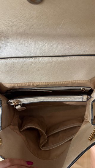 Bolso Guess dorado
