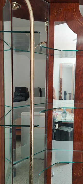 Mueble Bar Madera y Cristal