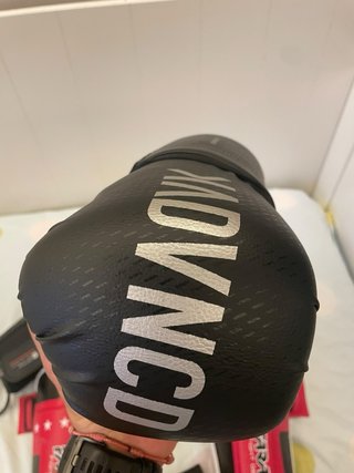 Guantes y protectores kick boxing
