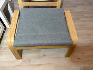 Mecedora IKEA con reposapiés