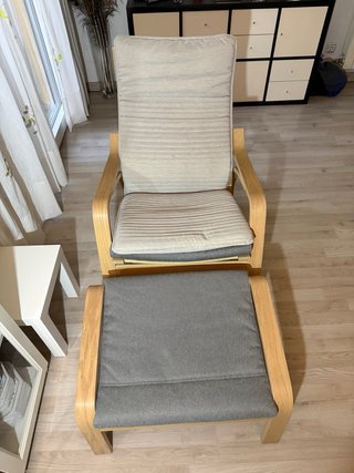 Mecedora IKEA con reposapiés