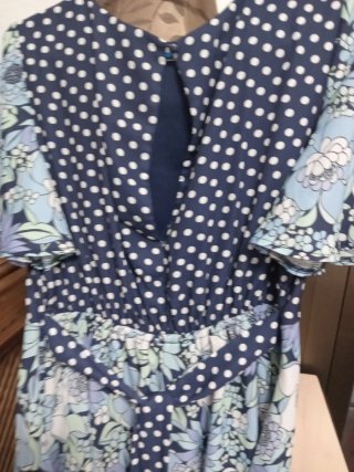 Vestido lunares y flores TWISTED