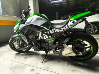 KAWASAKI Z1000