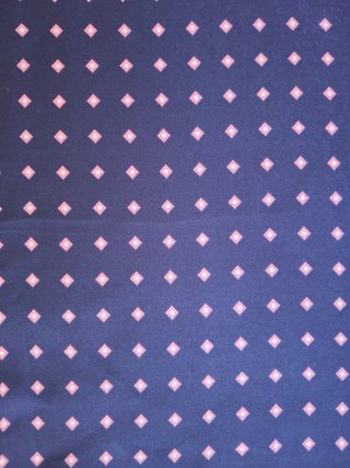 Pañuelo Hackett Azul con Diamantes Rosas