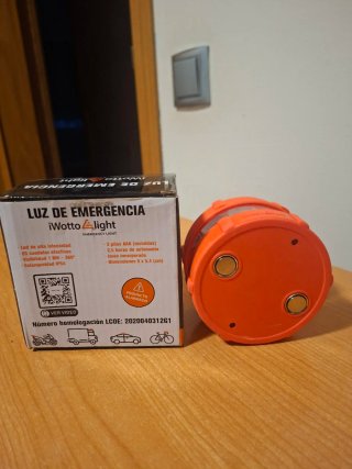 Luz de emergencia homologada