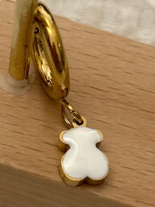 Pendientes aro oso blanco y dorado