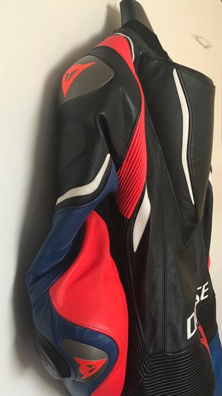Mono Dainese Laguna Seca 4 Talla 48
