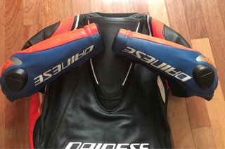 Mono Dainese Laguna Seca 4 Talla 48