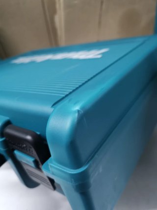 4 maletines makita para taladro a bateria.