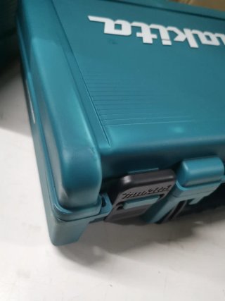 4 maletines makita para taladro a bateria.