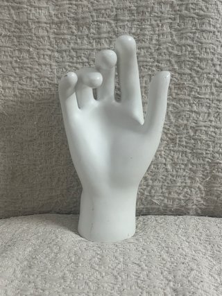 Mão de manequim branca