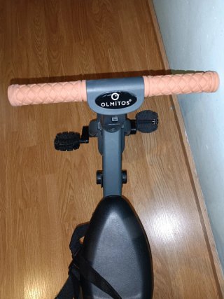 Bicicleta esmart Giro con casco