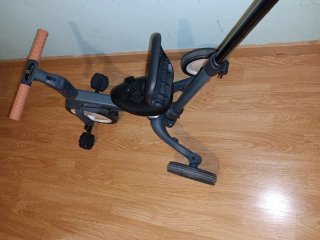 Bicicleta esmart Giro con casco