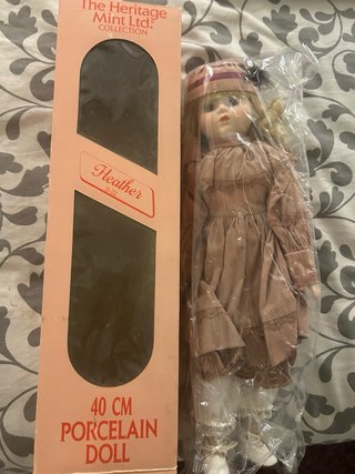 Bambola di porcellana vintage