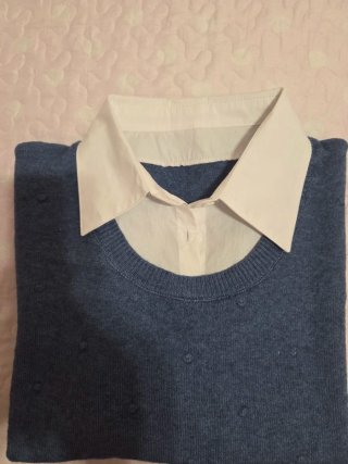 Jersey manga larga cuello blanco