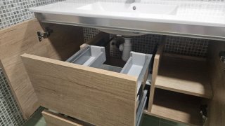 Mueble baño efecto madera con lavabo (+ armario).