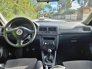 Volkswagen Golf 1.6 Conceptline 5p. 100 CV
