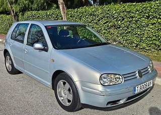 Volkswagen Golf 1.6 Conceptline 5p. 100 CV
