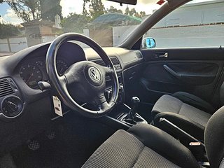Volkswagen Golf 1.6 Conceptline 5p. 100 CV