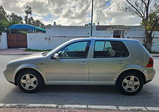 Volkswagen Golf 1.6 Conceptline 5p. 100 CV