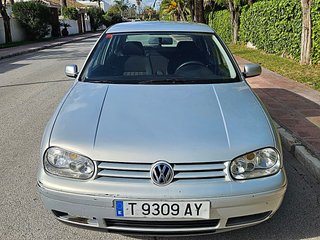 Volkswagen Golf 1.6 Conceptline 5p. 100 CV