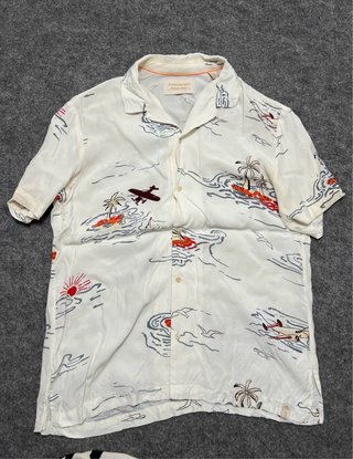 Lote 2 Camisas Manga Corta: Scotch & Soda y Bershk