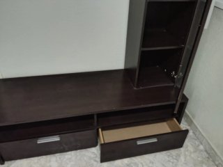 Mueble TV con vitrina y 2 cajones