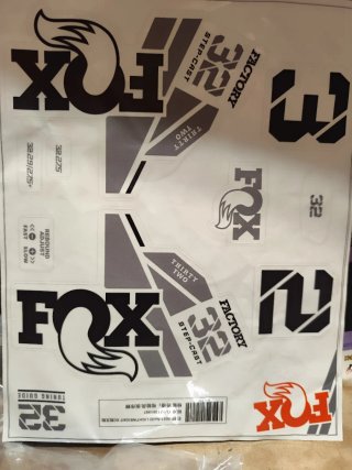 Pegatinas Fox 32 Step-Cast Factory