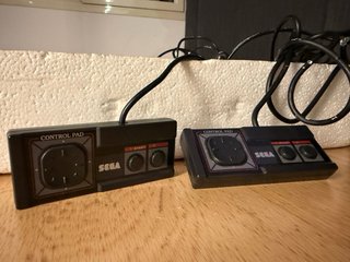SEGA Master System Plus + Light Phaser + 2 Mandos